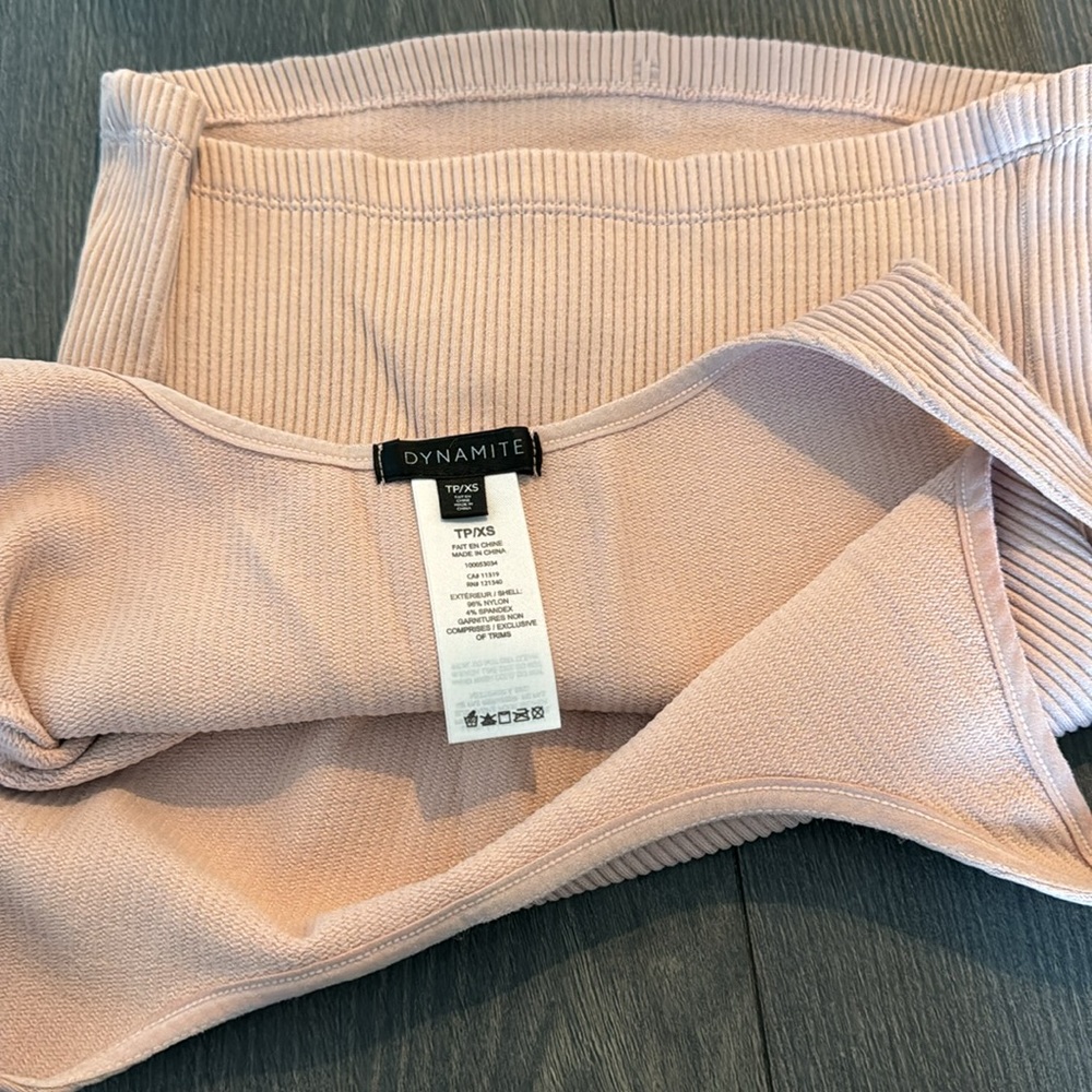 XS Light Pink Ribbed Tank - Picture 4 of 4